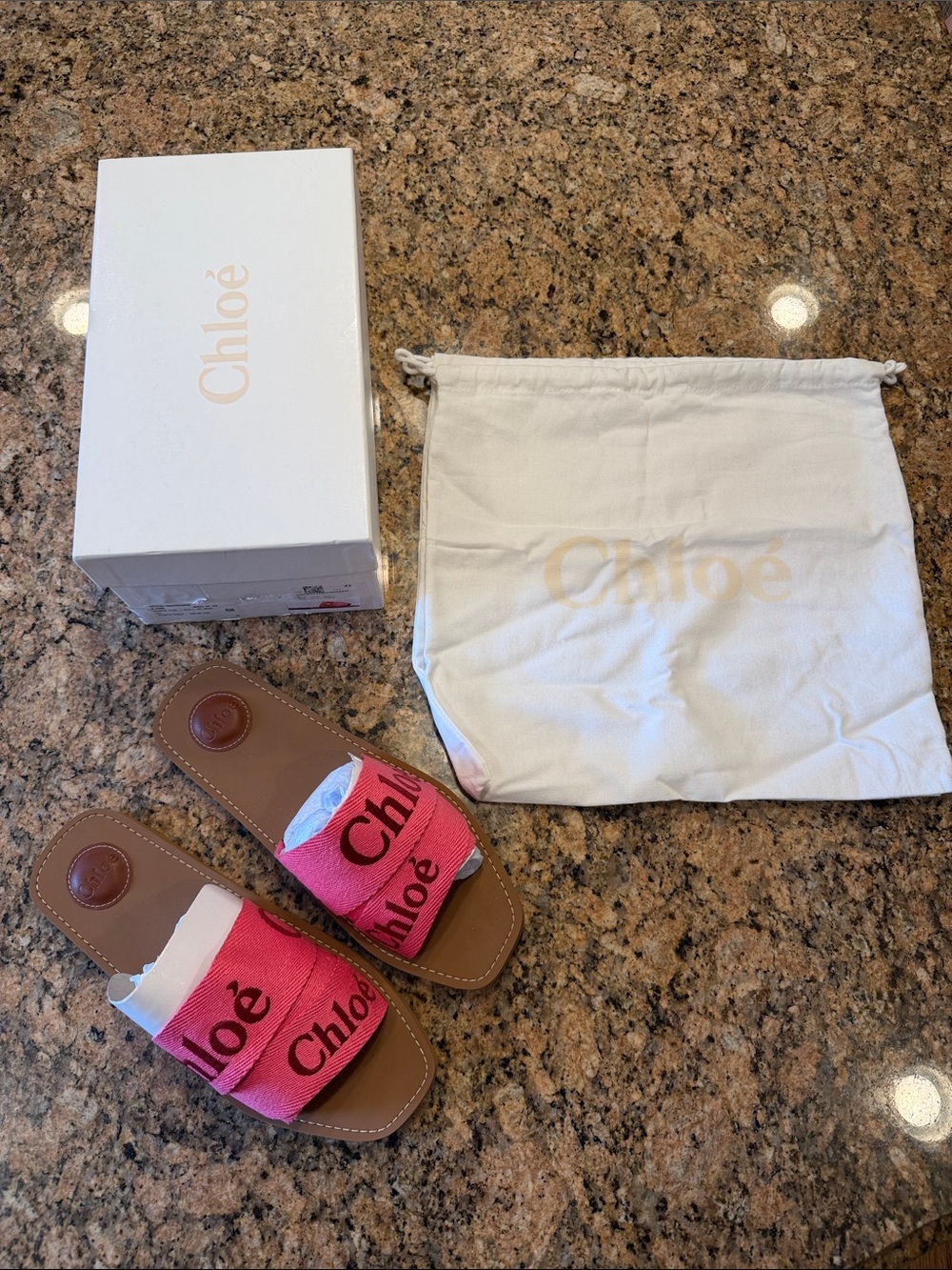 NIB Chloe Woody Logo Slide Sandals Pink / Red  - Size 42